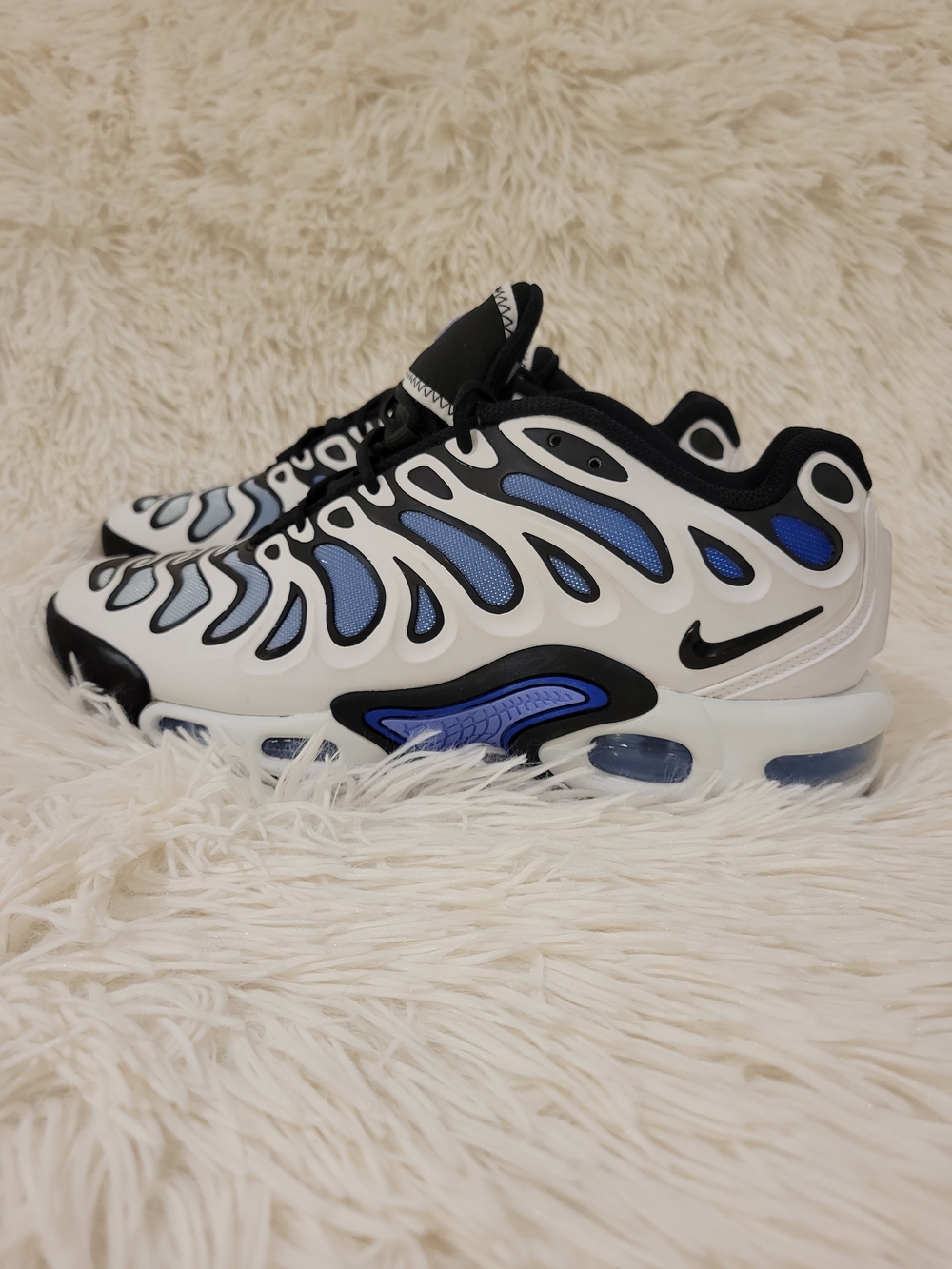 Nike Kids' White and Blue Athletic Sneakers